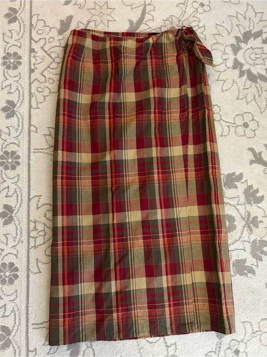 Jones New York Dresses & Skirts - Jones New York Plaid Maxi Wrap Skirt in Red, Green and Tan